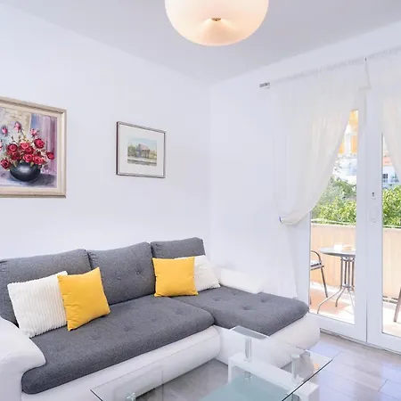 Kumquat - Zf Hvar Apartmán